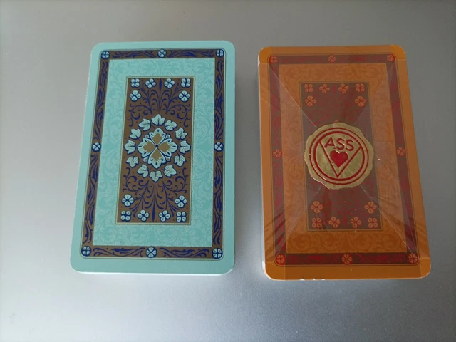 Lot De Deux Anciens Jeux De Cartes Rocco, Sans Boite