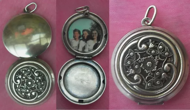 ancien MEDAILLON PENDENTIF PORTE-PHOTO OUVRANT décor végétal / LOCKET PENDANT