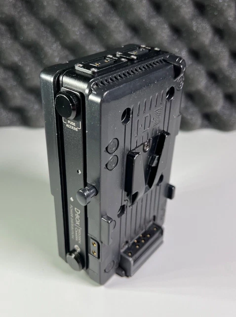 Wooden Camera D-Box V-mount for Power Distribution to Red /Arri / Sony /Canon