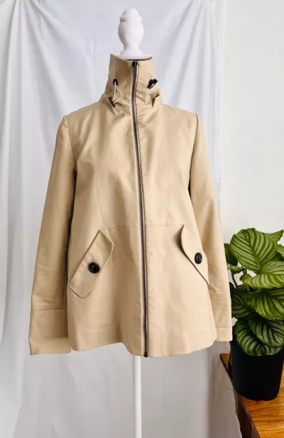 Jones New York Rain Coat, excellent condition, beige size P very stylish