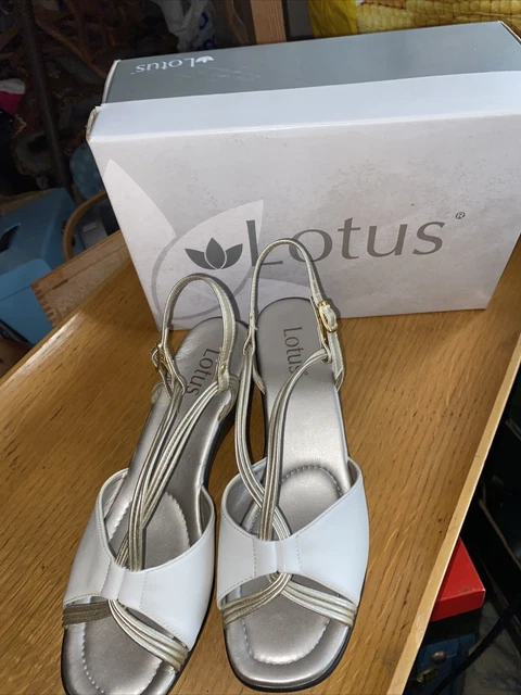 Lotus discount carrara sandals