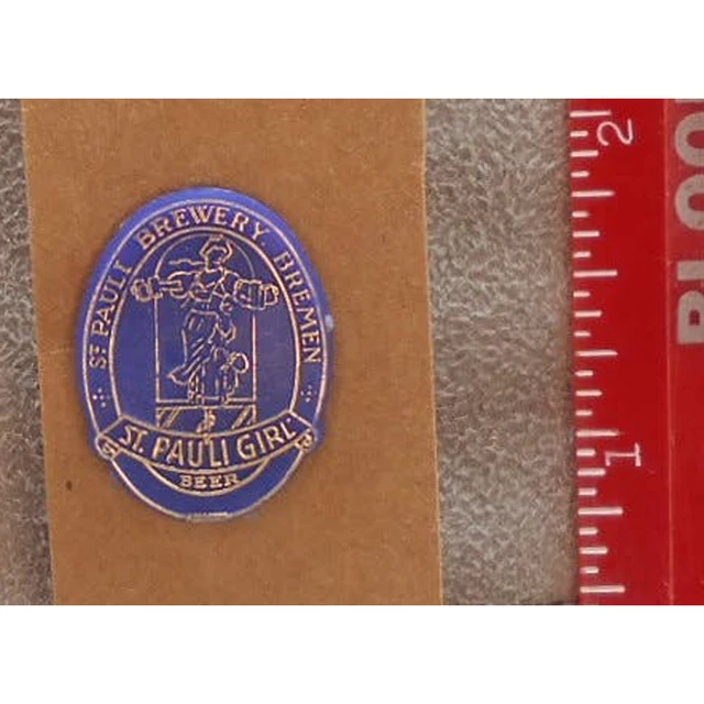 St. Pauli Girl Beer Lapel Pin Blue Plastic Bremen Germany (Beck's) Vintage