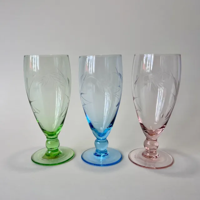 https://www.picclickimg.com/d5YAAOSw49Blkx2z/3-Vintage-Coloured-Glasses-Wheat-Etched-Pattern-Harlequin.webp