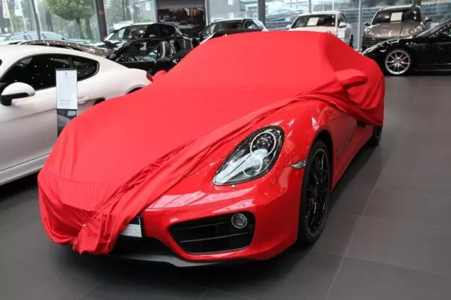 Rote passgenaue Vollgarage Ganzgarage mit Spiegeltaschen für Porsche Cayman