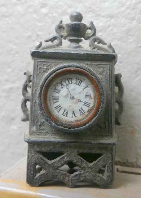 MOBILIER DE POUPÉE ancienne Jumeau Pendule de Cheminée Miniature 5,5cm