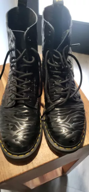 Dr martens 1460 pascal embossed sales