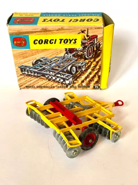 Corgi Toys No. 71 Wheel Controlled Tandem Disc Harrow for Tractor + Original Box