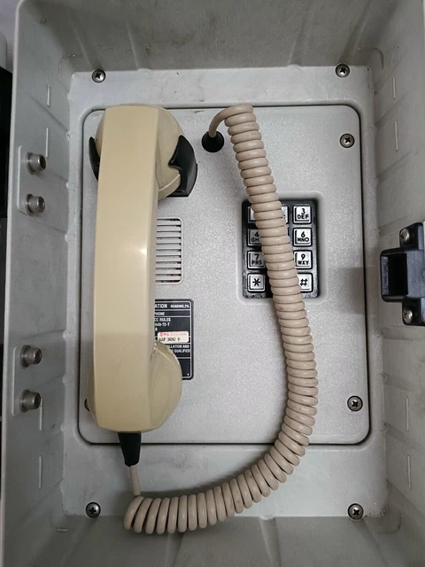 Hubbell Gai-Tronics 256C Teléfono de una sola línea resistente a la...