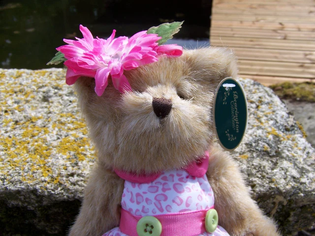 02538   Peluche Tres Belle  Qualitee Nounours Fille   Bearington  Bebe  Promo