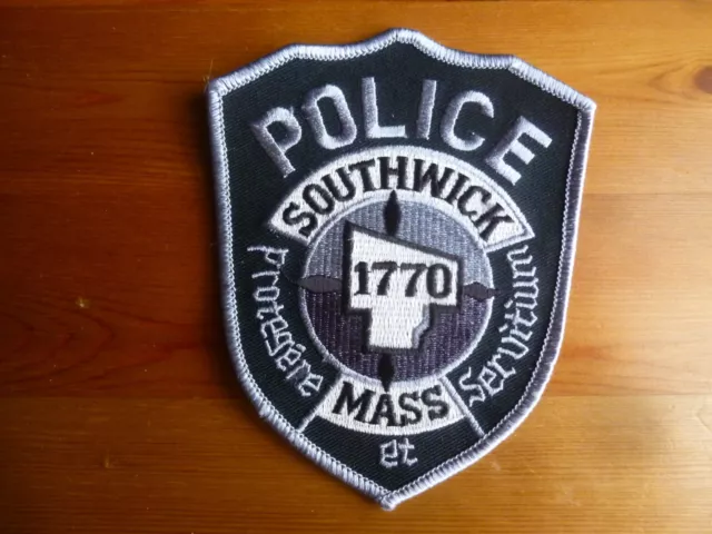 SOUTHWICK POLICE MASSACHUSETTS PATCH UNIT USA obsolete Original