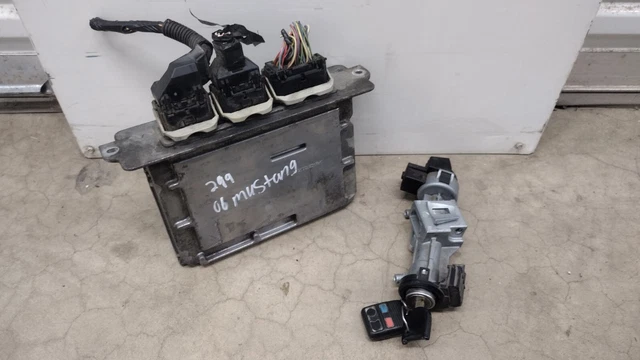 06 Ford Mustang 4.0L Engine Computer Module Immobilizer Ignition Switch W/ Key