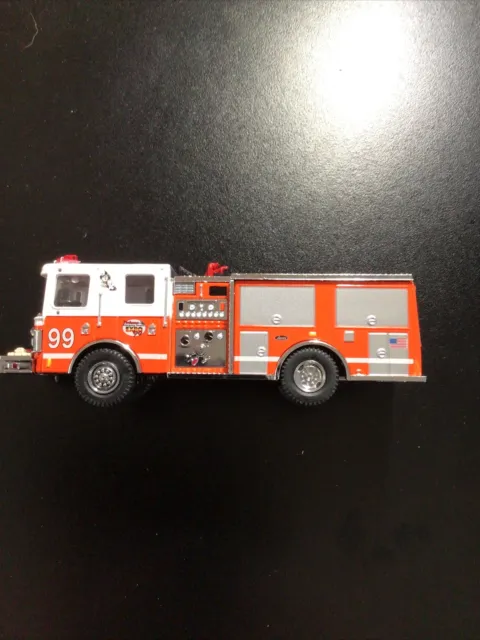 Code 3 1999 Firehouse Expo Luverne Pumper 99 (12206) Loose