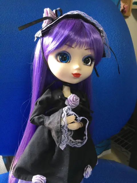 Custom Pullip Gothic Lolita