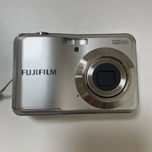 FUJIFILM FINEPIX AV130 シルバー FUJIFILM FINEPIX AV130 Silver Compact Digital Camera £195.66