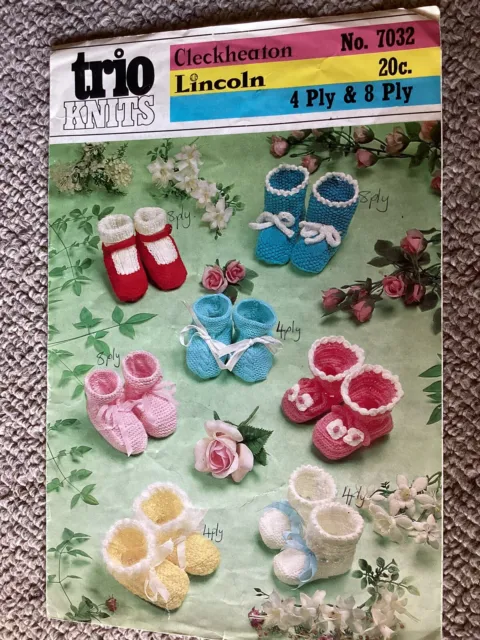 Vintage Trio Knits Cleckheaton Baby Bootee Pattern Leaflet 7032 in 4 & 8 Ply