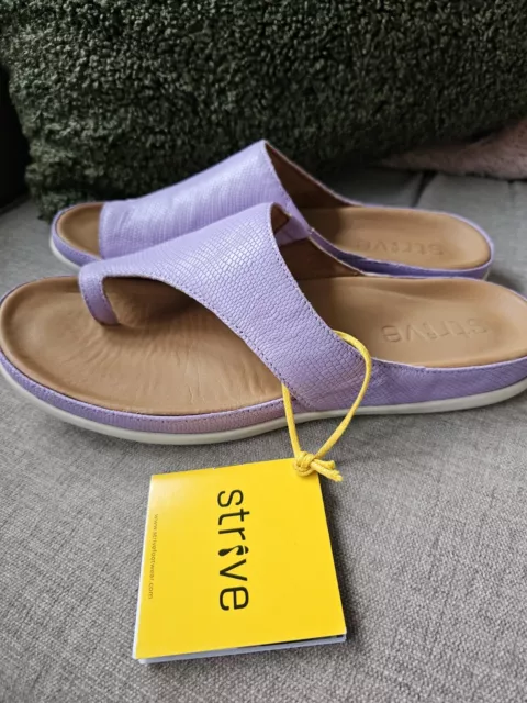 Strive Capri II Womens Ladies Lavender Orthotic Footbed Toe Post Sandals Size 8