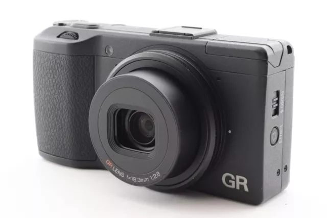 [Near Mint] RICOH GR 16.2MP Digital Compact Camera Black w/ battery From JAPAN