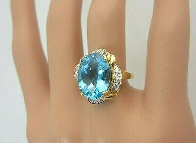 18k Yellow Gold 9 ct Blue Topaz and Diamond Ring 9.15 ct TW Checkerboard Cut