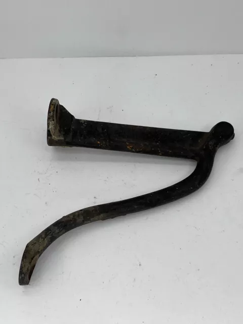 Vintage cast iron metal Victorian Fence Gate latch Architecture Salvage 5.5 X6.5