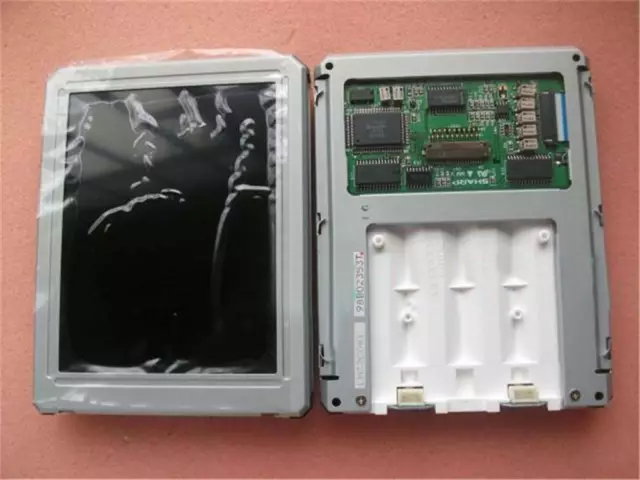 5.5" Sharp 320(RGB)×240 Resolution LM32C041 LCD Screen Panel