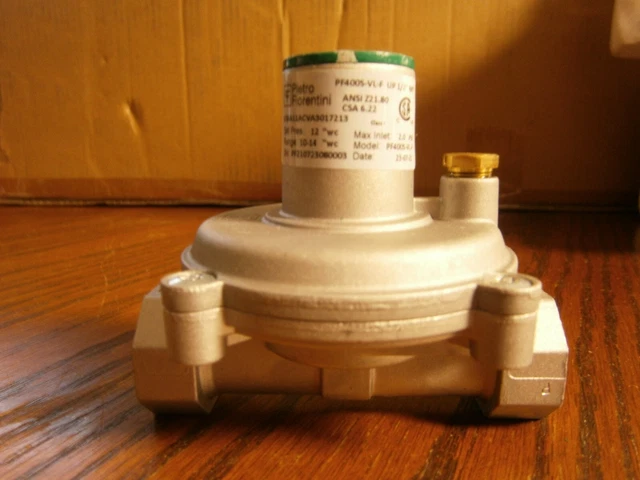 Pietro Fiorentini PF 400S-VL-F UP 1/2" NPT Gas Regulator USBA01BG Range:7-10 "wc
