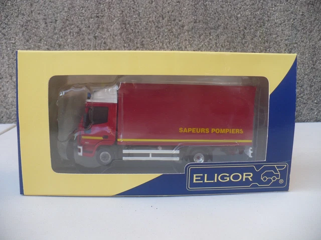Eligor 1/43 Scale Diecast 11335 - Iveco F1 Car Transporter Truck - Ferrari