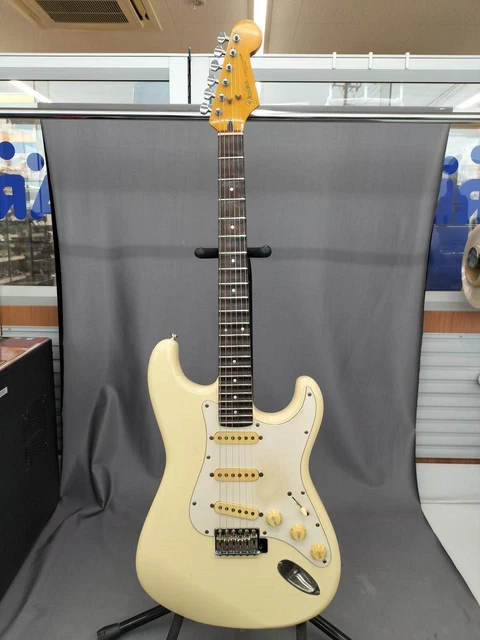 Fender Japan Stratocaster ST314-55 Guitare électrique Ex++ 0222T