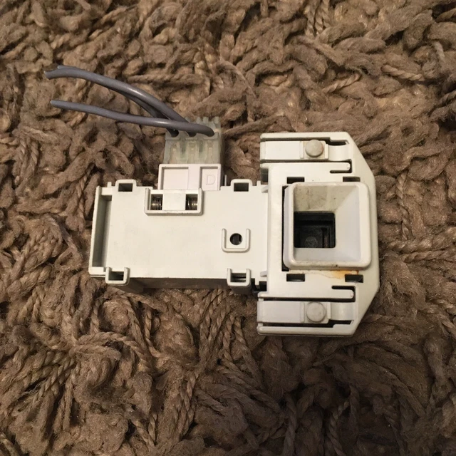 BOSCH WAB24262GB (WIM58) Washing Machine Door Lock Latch Mechanism £8.