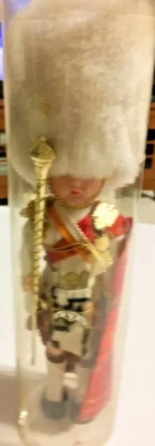 Vintage Scottish English Guard Souvenir Doll in Original Case 11”.   SKU 050-29