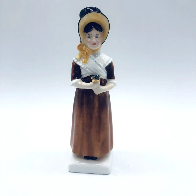 Kate Greenaway Collection Royal Doulton LOUISE HN 2869 Signed Michael Doulton