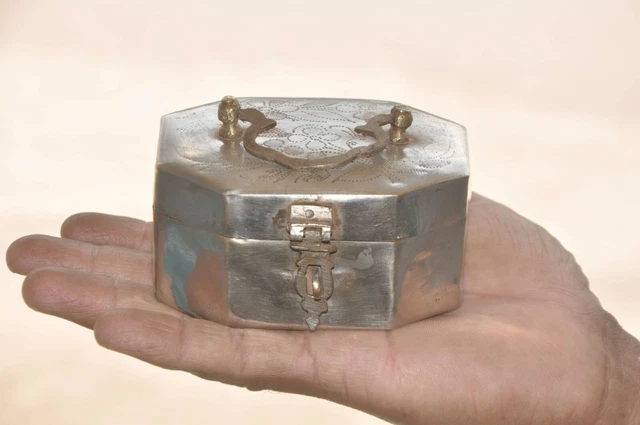 Brass Solid Octagonal Shape Handcrafted 4 Compartment Betel Nut Box,Rich Patina
