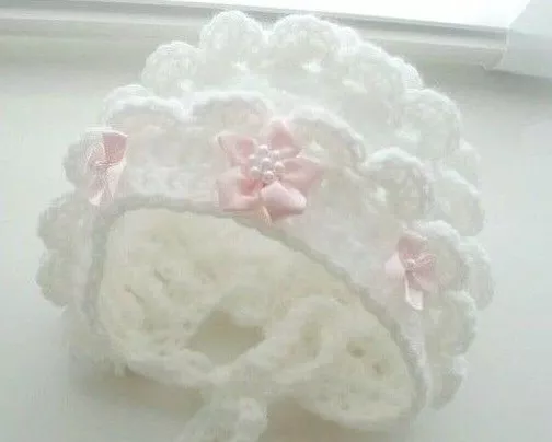 baby girl white crochet bonnet hat  1 baby pink satin flower 2 pink satin bows