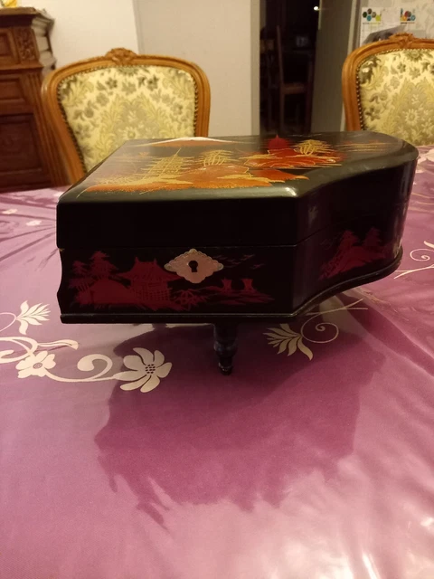 Boîte à Bijoux Laquée Noir Style Japonais - Intérieur Velours - Dimensions 24,5 X 16 Cm - Occasion