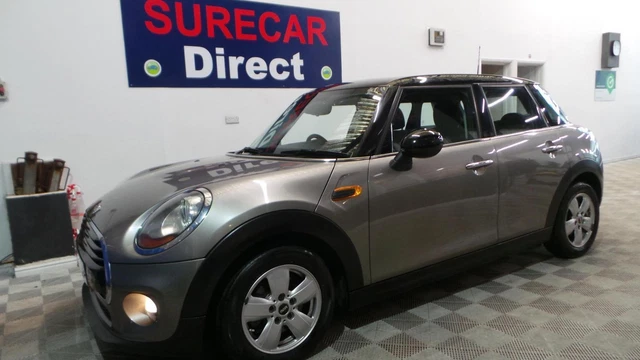 Great price Finance available £8,995 MINI Hatch 1.5 Cooper Euro 6 (s/s) 5dr **