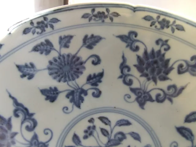 Chinese Porcelain Ming Dynasty Blue & White Flower Bowl 2