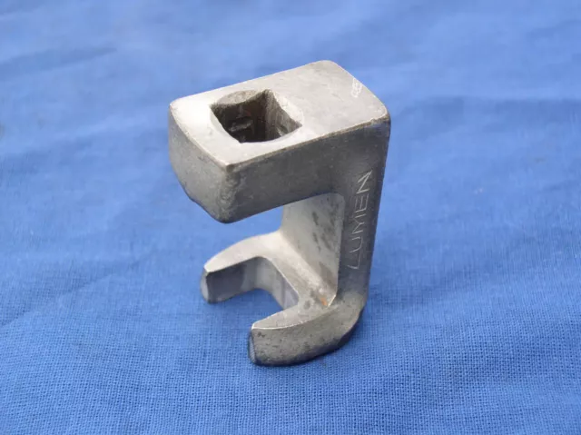Lumen 115589000100 Mercedes valve adjustment key crows foot valve adjust 17 mm