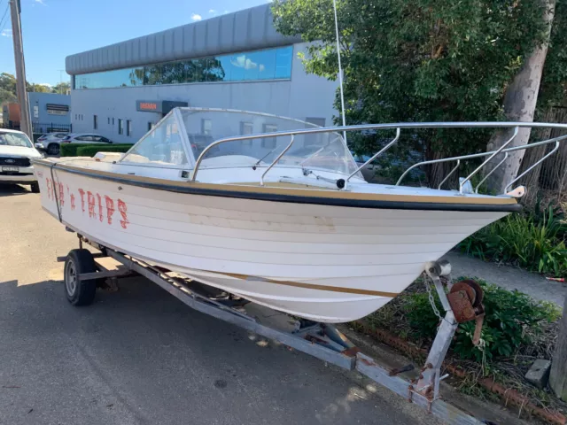 Boat Wrecking CruiseCraft 166 All Accessories Only.......HULL & TRAILER ARE SOLD