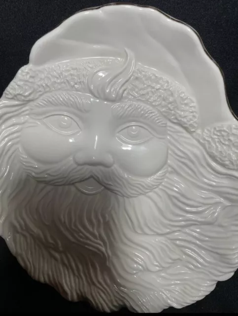 Mikasa Fine Porcelain Christmas Santa Cookie Plate FK001 Holiday Elegance 10.75"