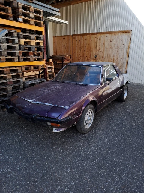 FIAT X19 als Schlachtfahrzeug Teilespender zu verkaufen FIAT X19 als Schlachtfahrzeug Teilespender zu verkaufen