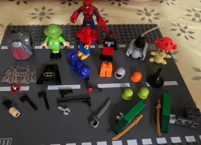 05. Mixed Job Lot,X30, Mostly  Lego With A Few Other Items, Batman, Brio Etc.