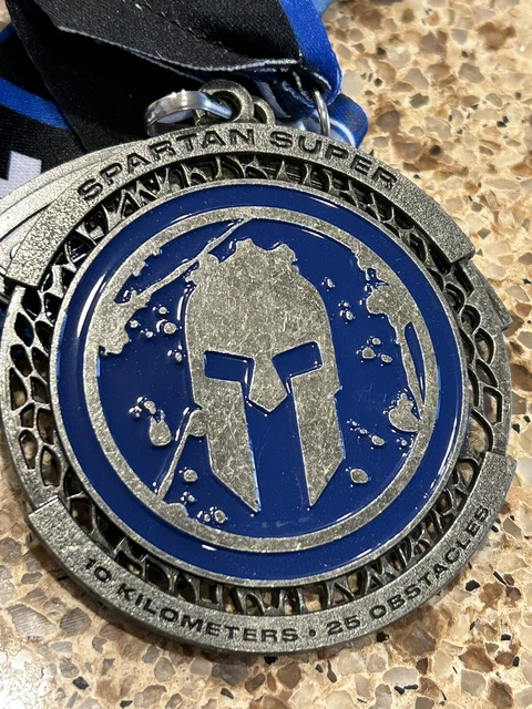 Médaille Spartan Super Finisher de la Spartan Race 2017 avec Trifecta Wedge - Collection Médaille Spartan Super Finisher de la Spartan Race 2017 avec Trifecta Wedge - Collection