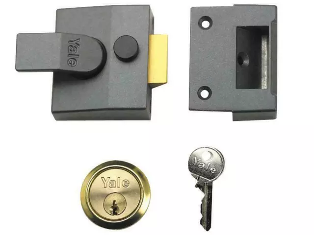 Yale Locks P84 Standard Nightlatch 40Mm Backset Dmg Finish Visi YALP84DMGPB