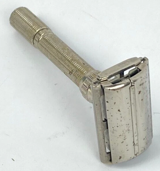 1962 Gillette H-2 Slim Adjustable Double Edge DE Safety Razor Vintage