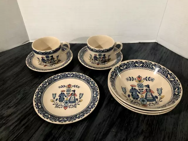 VTG JOHNSON BROS. "Hearts & Flowers" Old Granite 8 - Piece Dinnerware Set