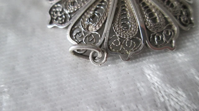 Pendentif Ancien En Argent Massif 925 Filigrane – Motif Boîte Livre, Occasion Bon état