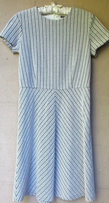 J. McLaughlin Off-White Knit Chevron Dress   Bust 34"   Small