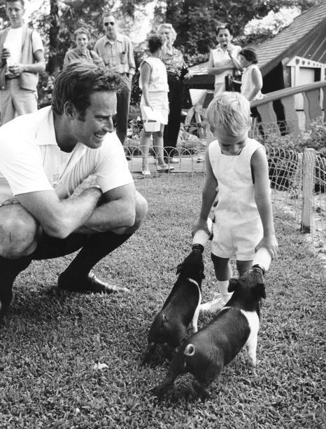 ACTOR CHARLTON HESTON and his son Fraser Clarke Heston 1959 Old Photo