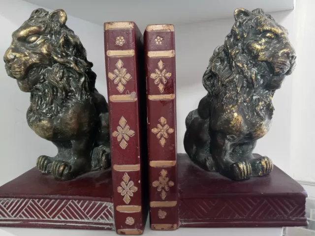Cast Iron Pair Of Heavyweight Sitting Lions Bookends