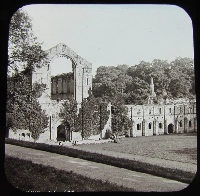 GWW Glass Magic Lantern Slide FOUNTAINS ABBEY CLOISTERS C1890 YORKSHIRE
