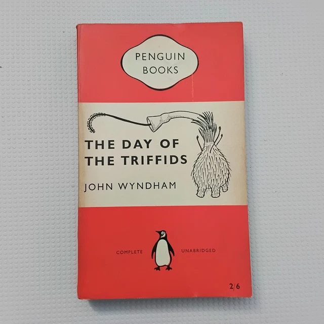 THE DAY OF the triffids Hohn Wyndham vintage penguin paperback book 993 ...